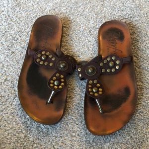 Women sandals